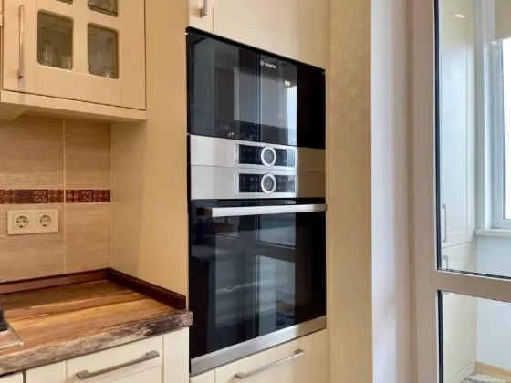 For sale 5-room Apartment 152.8 sq.m Вовчинецька Ivano-Frankivs'k