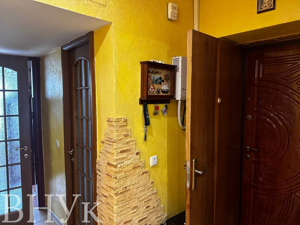 Продаж Квартира 3-кімнатна, 5/5 поверх на бульвар Героїв Крут Чернівці - фото 5