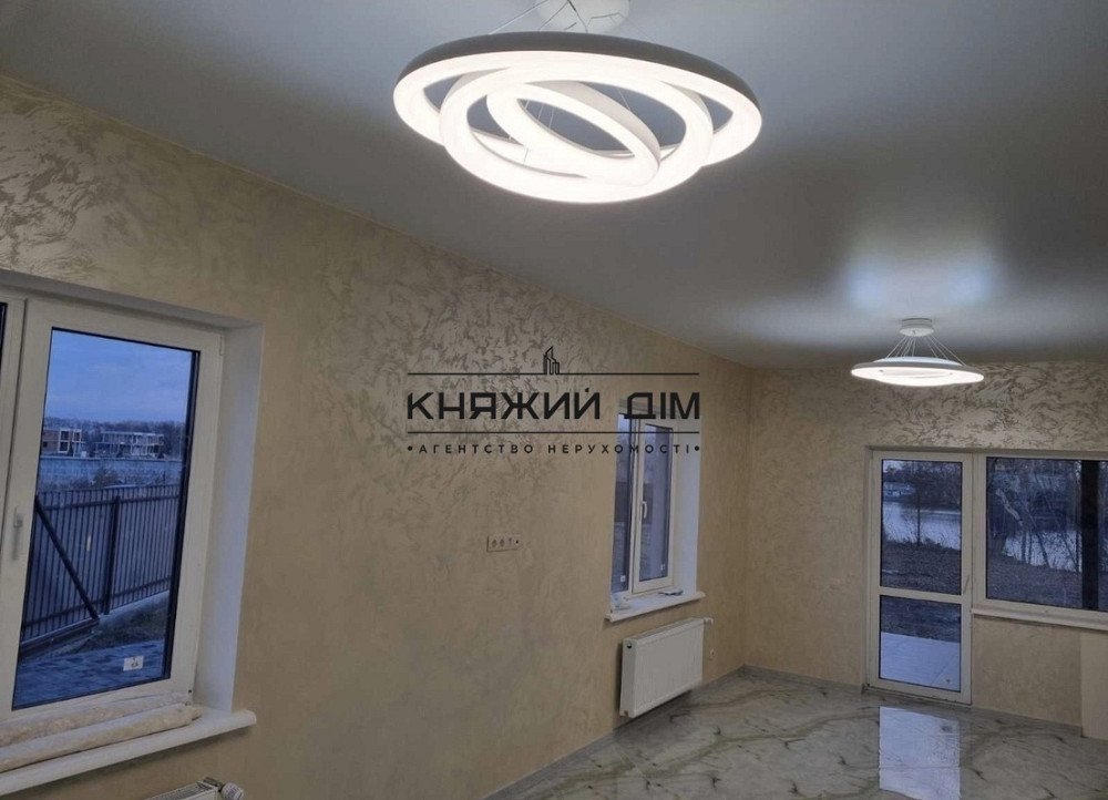 Продажа 2 эт. дома с ремонтом 150 м2 в с. Осещина, 1 линия от затоки р. Десна, свой пляж № 2210526 Осещина - фото 13