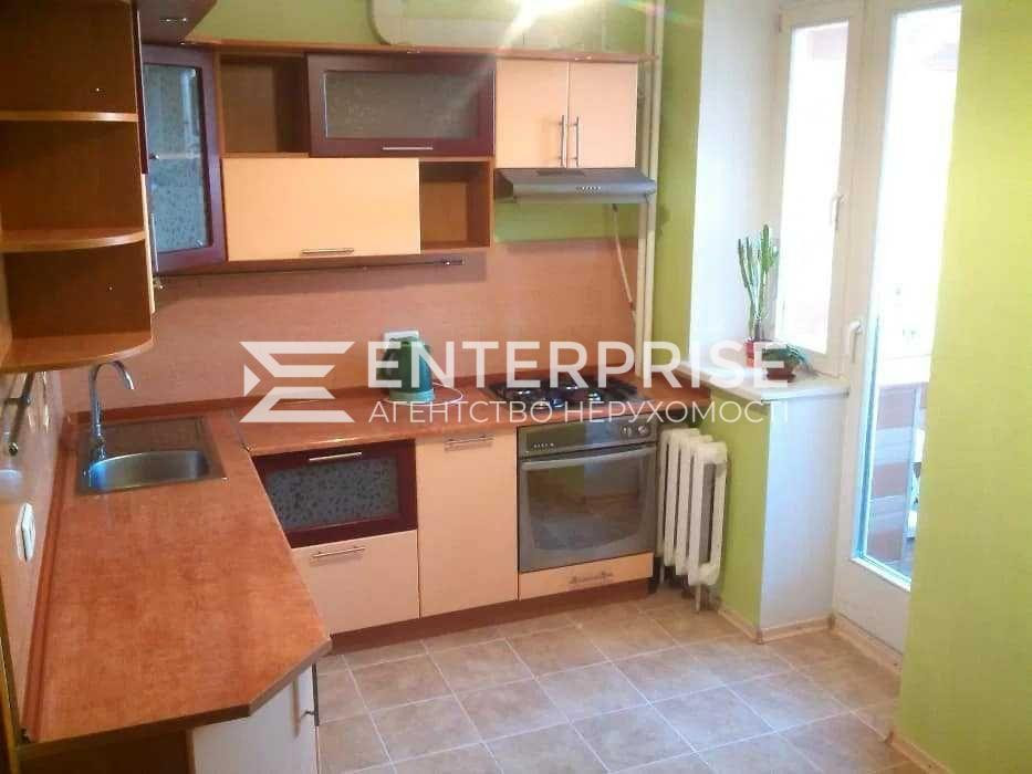 Продаж Квартира 1-кімнатна, 4/10 поверх на вул. Ветряные Горы Киев - изображение 2