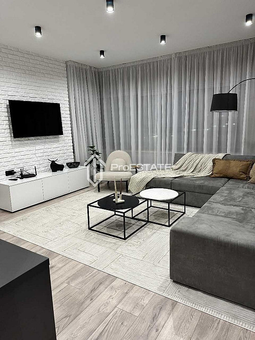 Продаж Квартира 2-кімнатна, 4/25 поверх на вул. Василя Тютюнника Киев - изображение 1