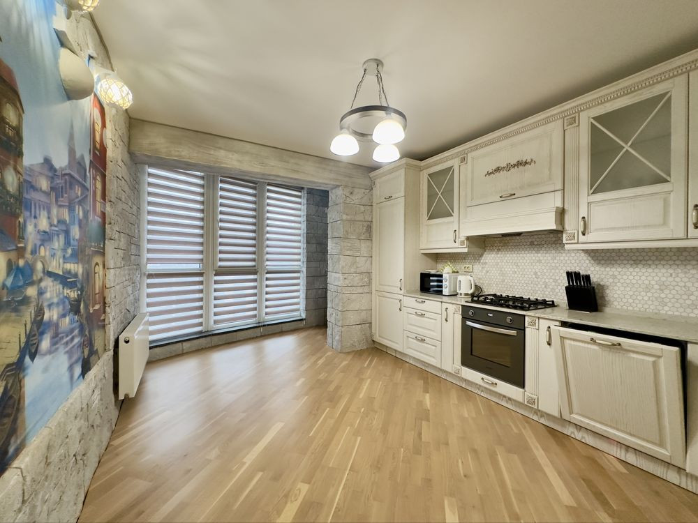 Продаж Квартира 3-кімнатна, 7/9 поверх на вул. В.Чорновола Ровно - изображение 1