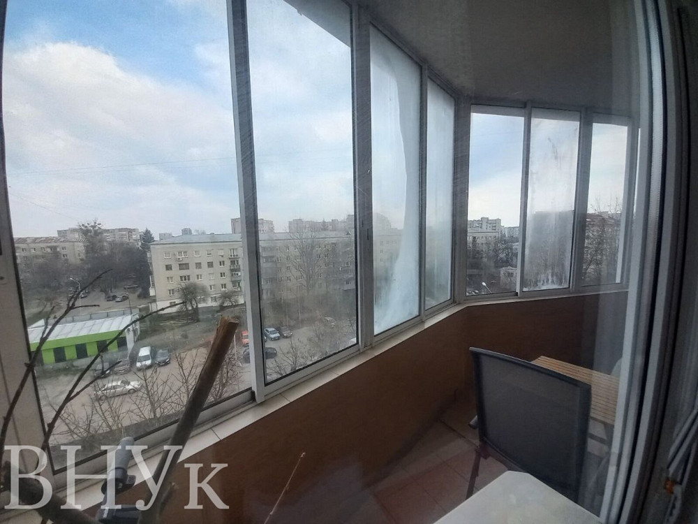 Продаж Квартира 3-кімнатна, 5/6 поверх на вул. Петлюри Львів - фото 3
