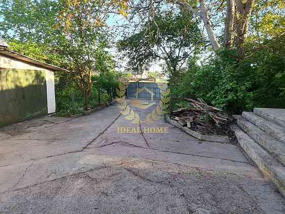 Продаж Будинок 5-кімнатний на Садовая ул., 17 