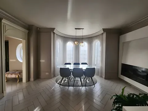 For rent 3-storey   220 sq.m 4 rooms at Київська вулиця 34 Chernivtsi - photo 4