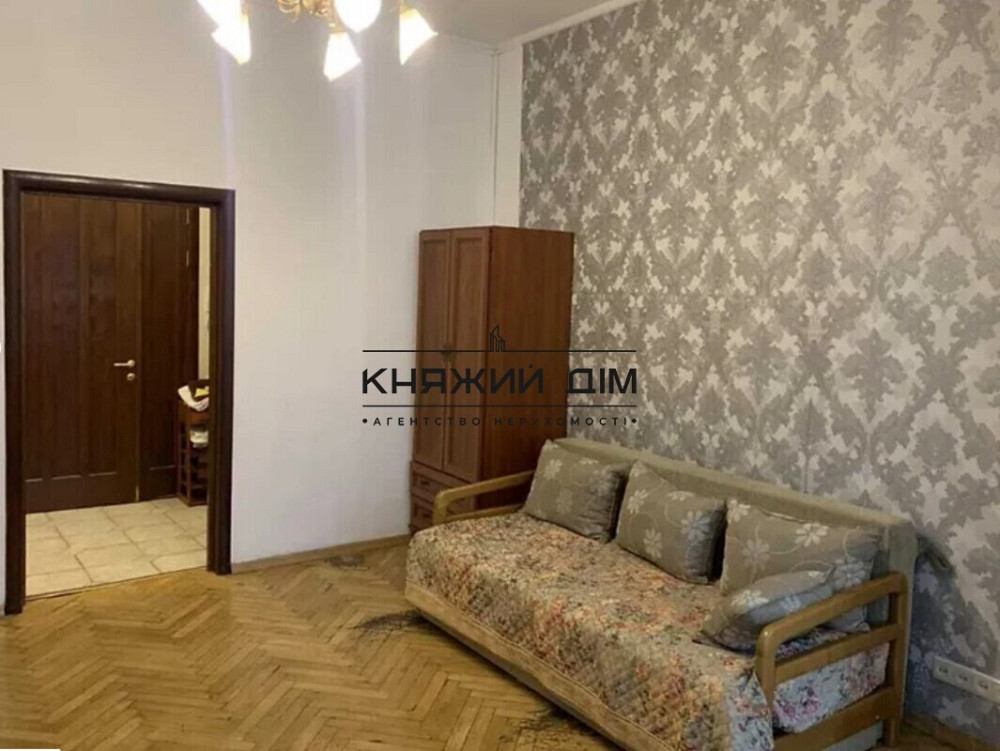 Продаж 2-х к. кв. біля метро Хрещатик, Печерський р-н. Код об'єкту: 21145071 Киев - изображение 1