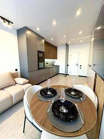 Продаж Квартира 1-кімнатна, 7/26 поверх на Дніпровська наб. вул., д. 12 Київ