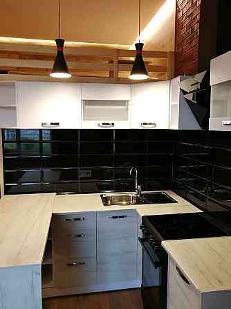 Продаж Квартира 1-кімнатна, 3/3 поверх на Караваева ул., 3б Днепр