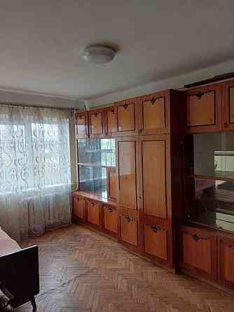 Оренда Квартира 3-кімнатна, 5/9 поверх на пр. Воскресенський, 25 Kiev