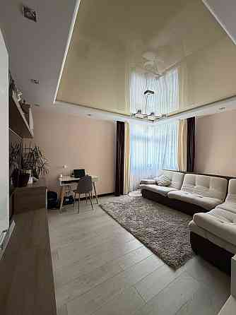 Продаж Квартира 2-кімнатна, 20/25 поверх на Драгоманова вул., д. 2Б Київ