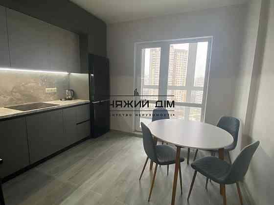 Оренда Квартира 1-кімнатна, 13/25 поверх на Ревуцкого ул. Kiev