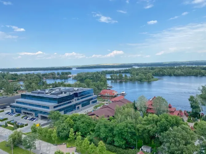 Selling a renovated apartment in the Favorit residential complex, 15th floor Dnipro - photo 8