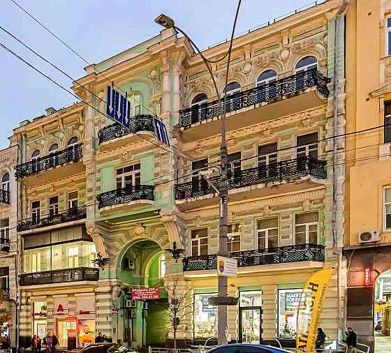 Продаж Квартира 4-кімнатна, 2/4 поверх на Велика Васильківська вул., д. 28 Kiev