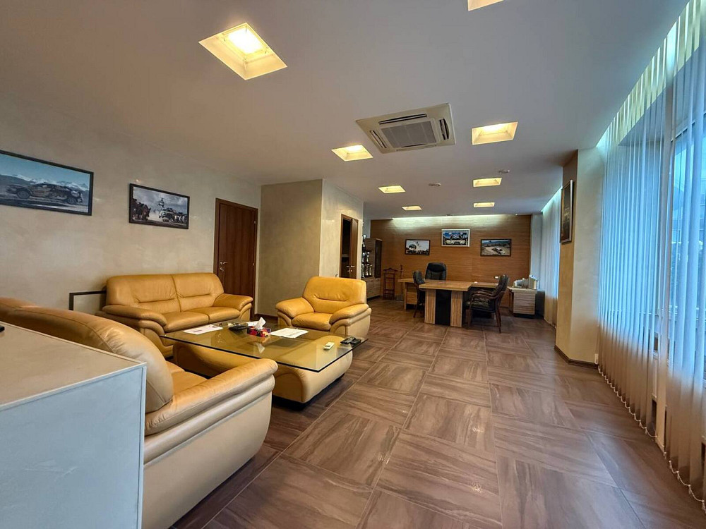 Оренда офісне приміщення на Литературная ул., 1а поверх - 1/19 Odessa - photo 1