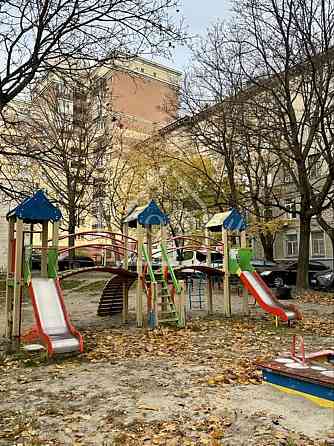 Продаж Квартира 1-кімнатна, 4/9 поверх на Татарська вул., 21 Київ