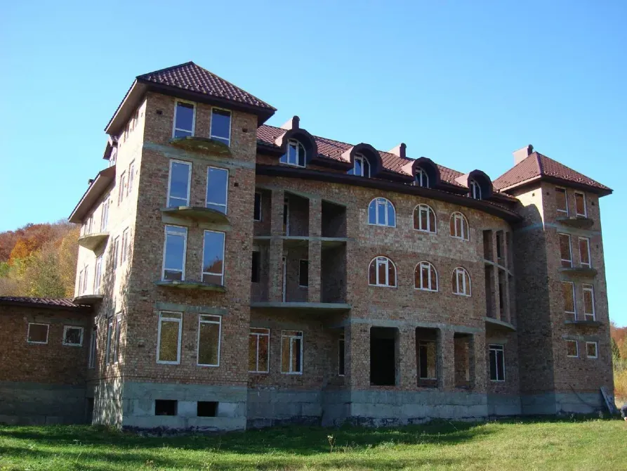 Продаж База відпочинку / готель площа 2495 кв.м 1-й поверх на FQFW+PV, Коломийський район, Івано-Франківська область, 78278 Івано-Франківськ - фото 3