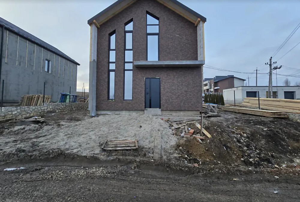 Продаж 2-поверховий  з ділянкою 2.8 сот 130 кв.м    - фото 3