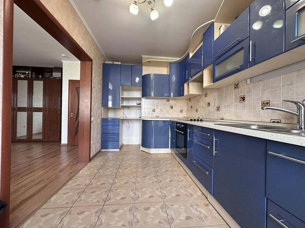 Продаж Квартира 3-кімнатна, 8/16 поверх на 8 Марта ул., 9 Дніпро - фото 2