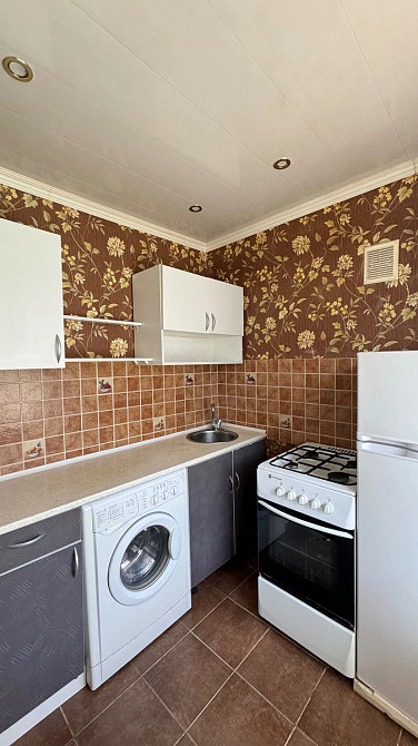 Оренда Квартира 1-кімнатна, 7/9 поверх на Європейського Союза, 80а Киев - изображение 2