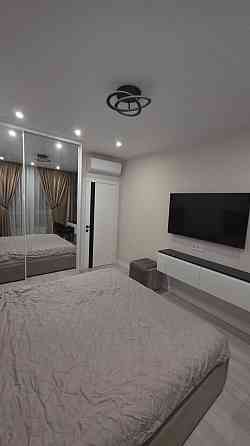 Продаж Квартира 2-кімнатна, 8/24 поверх на Повітряних сил вул., д. 56-Г Київ