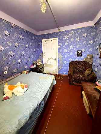 Продаж Квартира 3-кімнатна на Жуля Верна бул., 13 Kiev