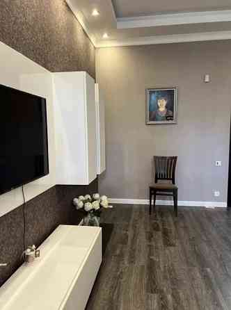 Продаж Квартира 3-кімнатна на ул. Бреуса, 61/2 Одесса