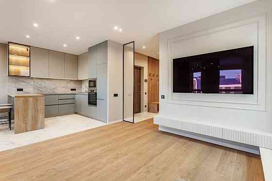 Продаж Квартира 3-кімнатна, 9/9 поверх на Тадея Рильського вул., д. 4А Київ