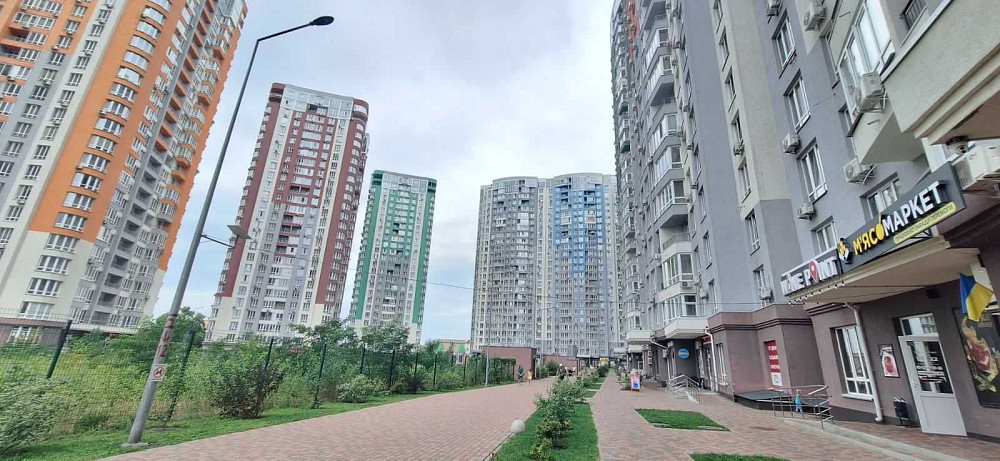 Продаж Квартира 3-кімнатна, 4/25 поверх на Каховська вул., д. 62А Kiev - photo 2