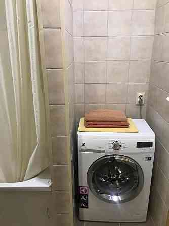 Оренда Квартира 3-кімнатна, 4/5 поверх на Дегтяревская ул. Київ