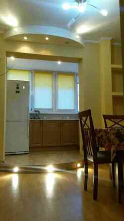 Оренда Квартира 1-кімнатна, 10/16 поверх на ул. Урловская Київ