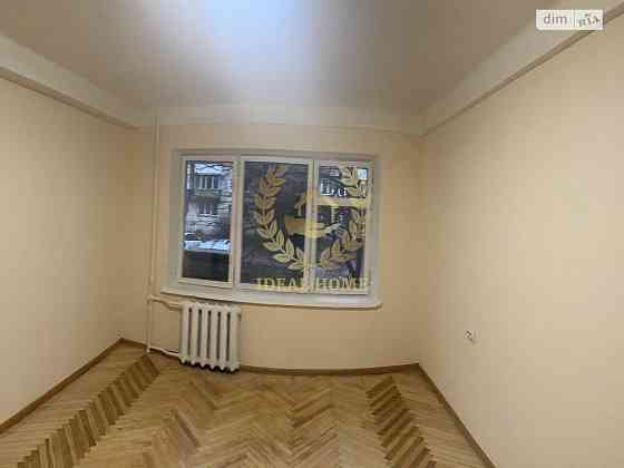 Продаж Квартира 15-кімнатна, 1/5 поверх на Героев Космоса ул., 1В Київ