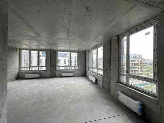 Продаж 3к Квартира 124.6 кв.м Салютна вул. Kiev