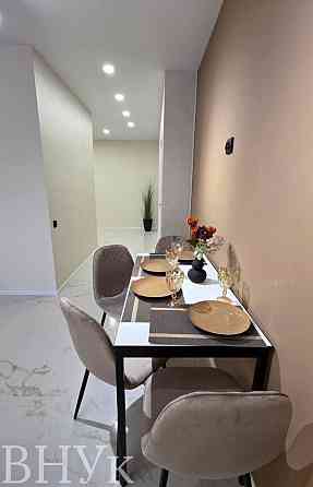 Продаж Квартира 3-кімнатна, 1/6 поверх на Петриківська Тернопіль