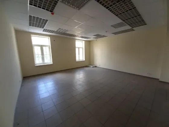 Здається Офісні приміщення площа 25 кв.м Дніпро Слобожанський прс. Дніпро