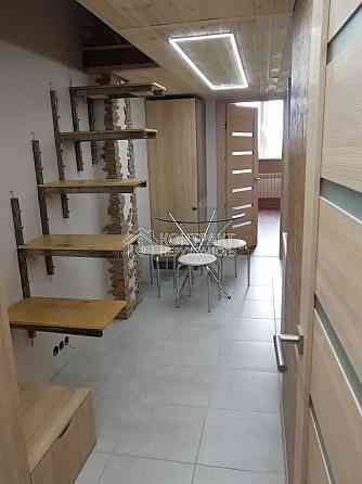 Продаж Квартира 1-кімнатна, 5/5 поверх на вул. Морозова Kharkiv