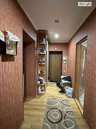 Продаж Квартира 3-кімнатна, 1/5 поверх на Юності Vinnytsya