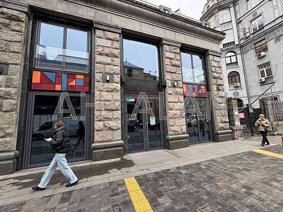 Оренда торгове приміщення на Хрещатик вул., 29/1 поверх - 1/2 Київ