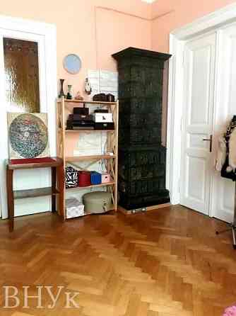 Продаж Квартира 3-кімнатна, 2/3 поверх на вул. Коновальця Львів