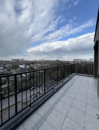 For sale 2-room Apartment 81 sq.m ДОНСКОГО 59 Odessa
