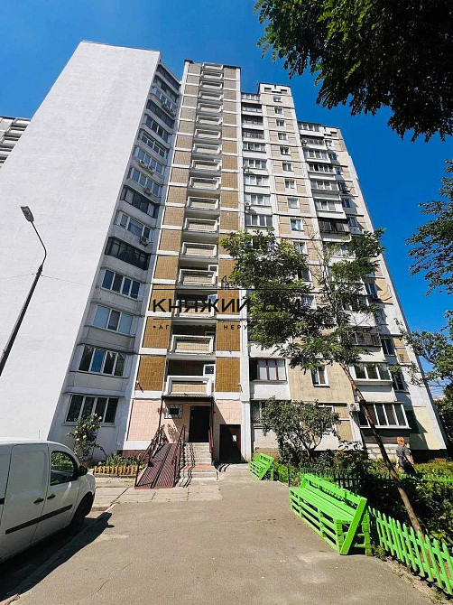 Продаж Квартира 2-кімнатна, 11/15 поверх на Ахматовой Анны ул. Киев - изображение 1