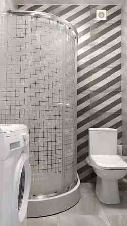 Оренда Квартира 1-кімнатна, 3/9 поверх на ул. Салютная Київ