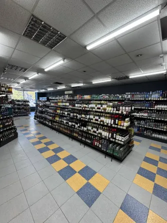 Продажа Магазин / салон / торговая точка площадь 245 кв.м 1-й этаж на Варненська, 7В Одесса