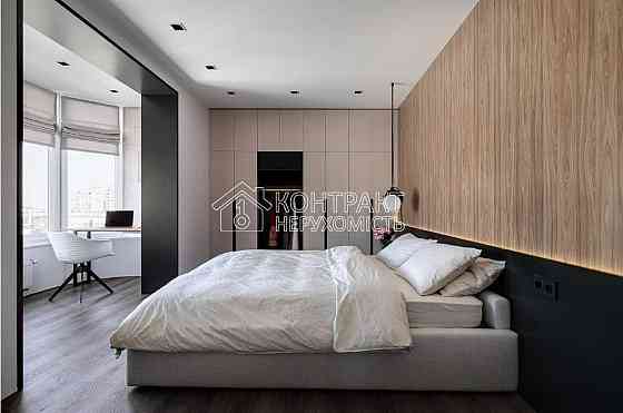 Продаж Квартира 4-кімнатна, 12/17 поверх на вул. Яни Червоної Харьков