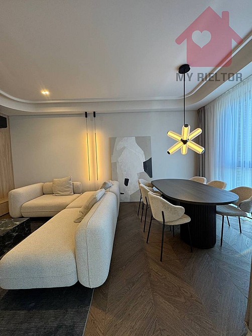 Продаж Квартира 3-кімнатна, 8/9 поверх на Легоцького Ужгород - фото 1