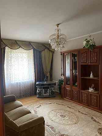 Продаж Квартира 3-кімнатна, 1/9 поверх на Північна вул., д. 48а Киев