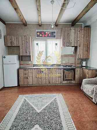 Продаж Будинок 3-кімнатний на Абрикосовая ул., 1 