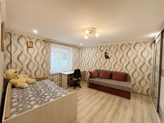 For sale 2-room Apartment 71 sq.m Бережанська Ternopil'