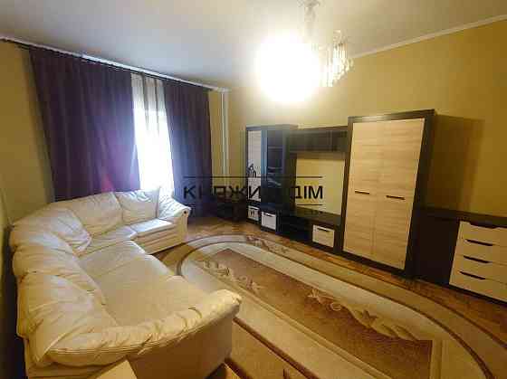 Оренда Будинок на Волжская ул. Киев