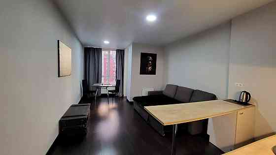 Продаж Квартира 1-кімнатна, 21/26 поверх на Каховська вул., д. 62А Киев