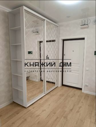 Продаж 1 кімнатної квартири ЖК Лебединий  м. Харківська КОД № 21147162 Киев